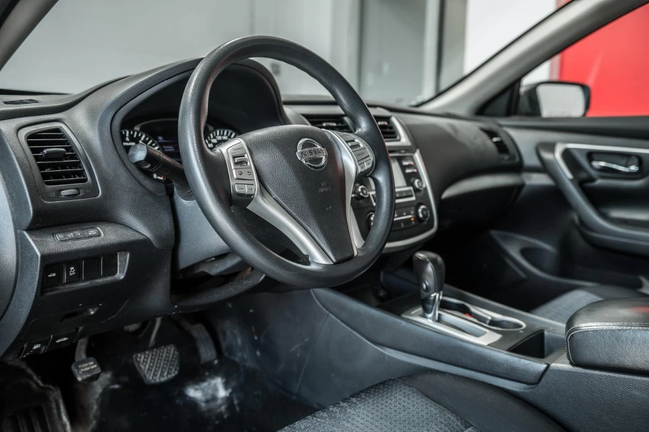 2016 Nissan Altima Automatique KM D'AUTOROUTE! Image principale