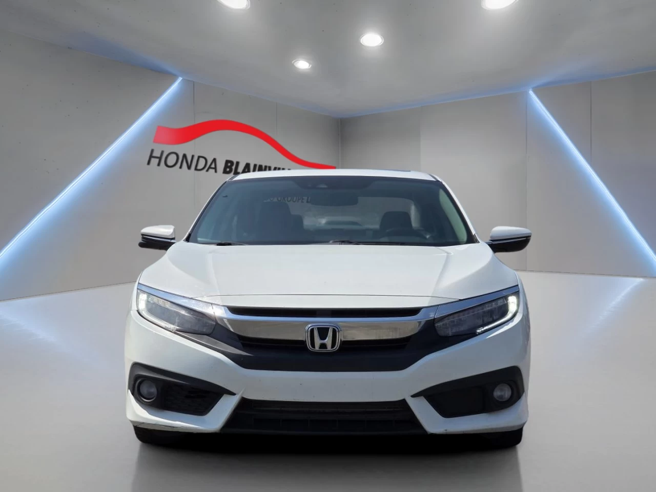 2017 Honda Civic Touring CVT Sedan Image principale