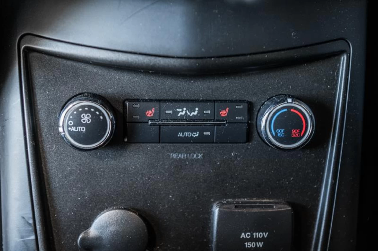 2014 Lincoln MKT AWD NAVI+CUIR+TOIT.PANO Image principale