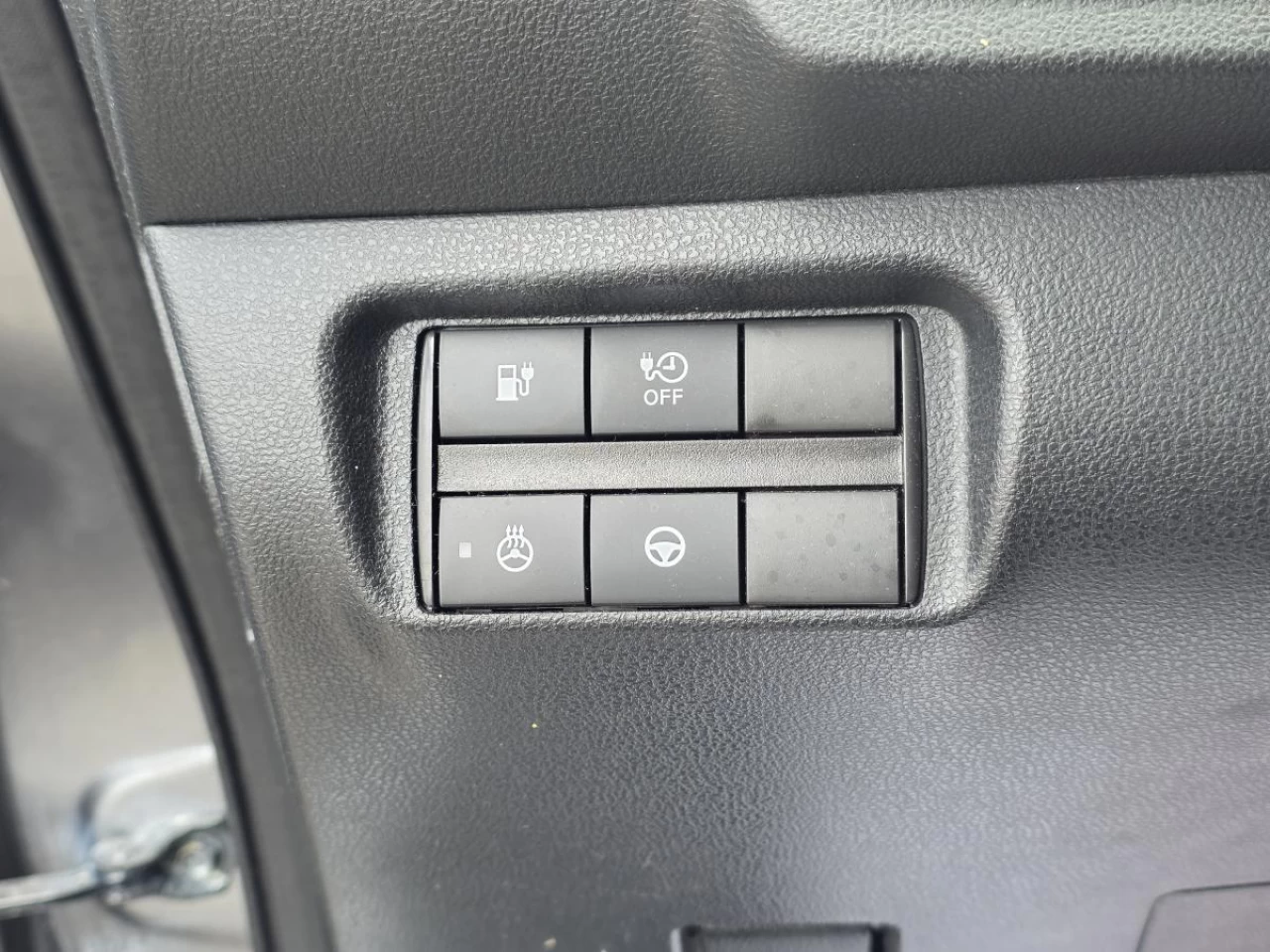 2023 Nissan LEAF SV Hatchback Main Image