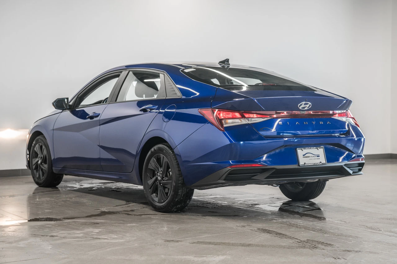 2022 Hyundai Elantra Preferred Image principale