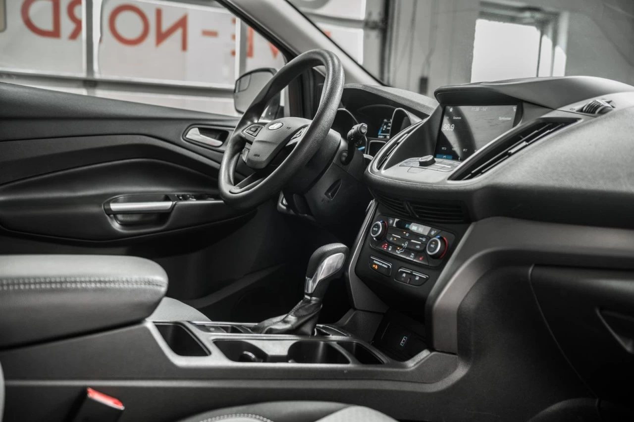 2019 Ford Escape SE 4WD+SIEGES.CHAUFF+MAGS+BLUETOOTH+CAM.RECUL Image principale