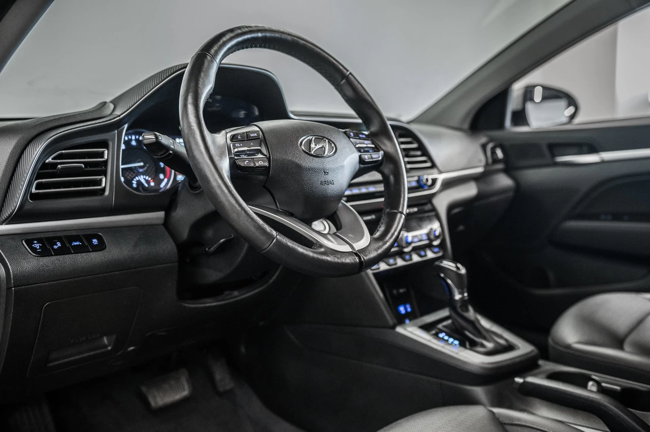 2019 Hyundai Elantra Ultimate Main Image