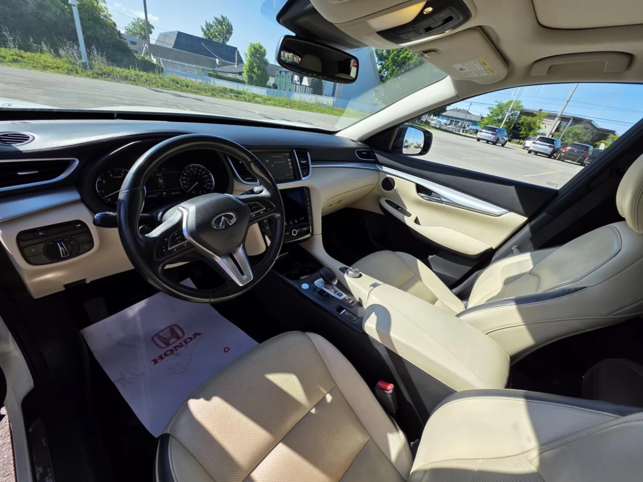 2019 Infiniti QX50 LUXE AWD Image principale
