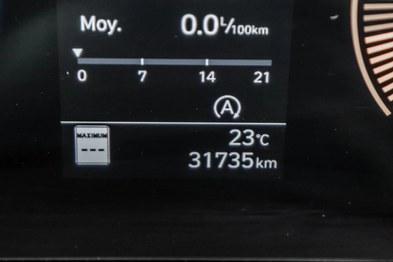 2024 Hyundai Kona Essential Main Image