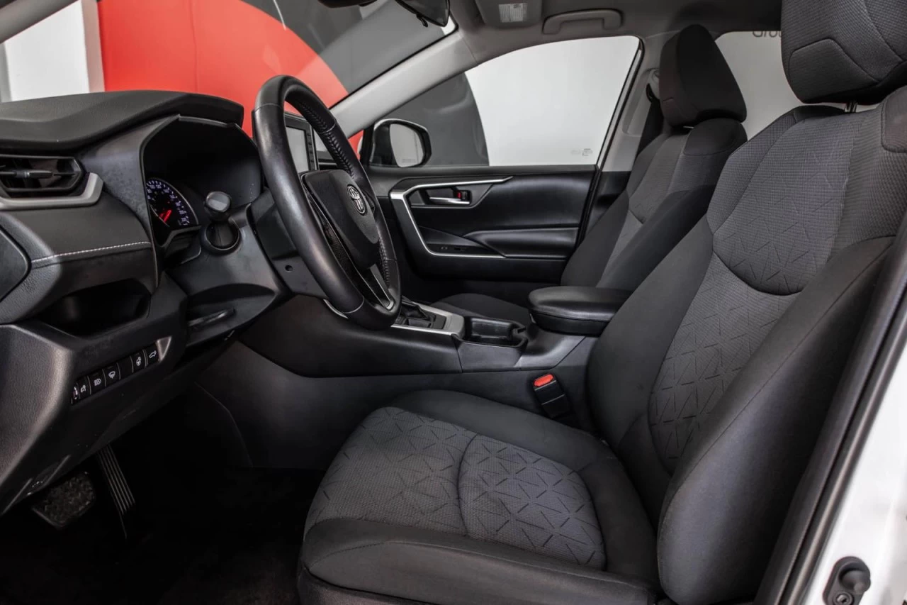 2020 Toyota RAV4 XLE AWD+TOIT.OUVRANT+SIEGES.CHAUFF+CARPLAY Main Image