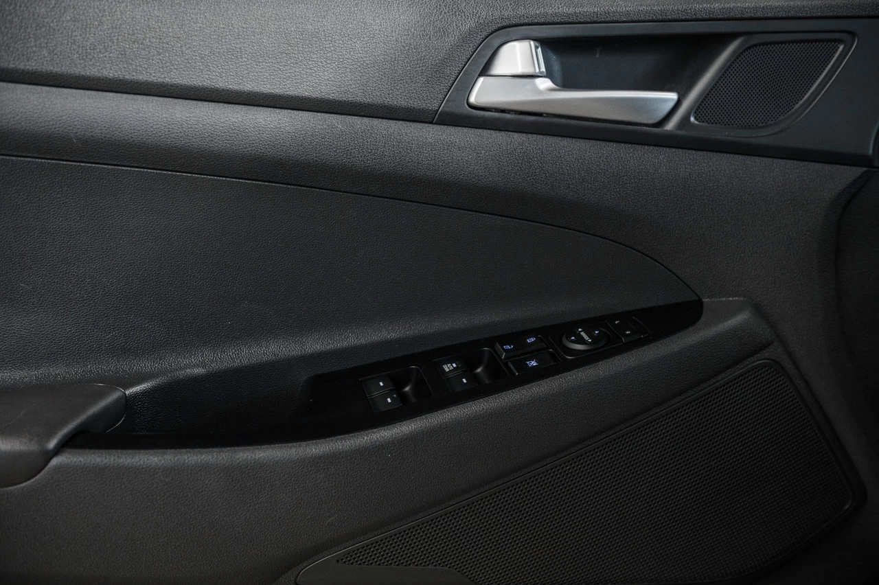 2019 Hyundai Tucson Essential Main Image