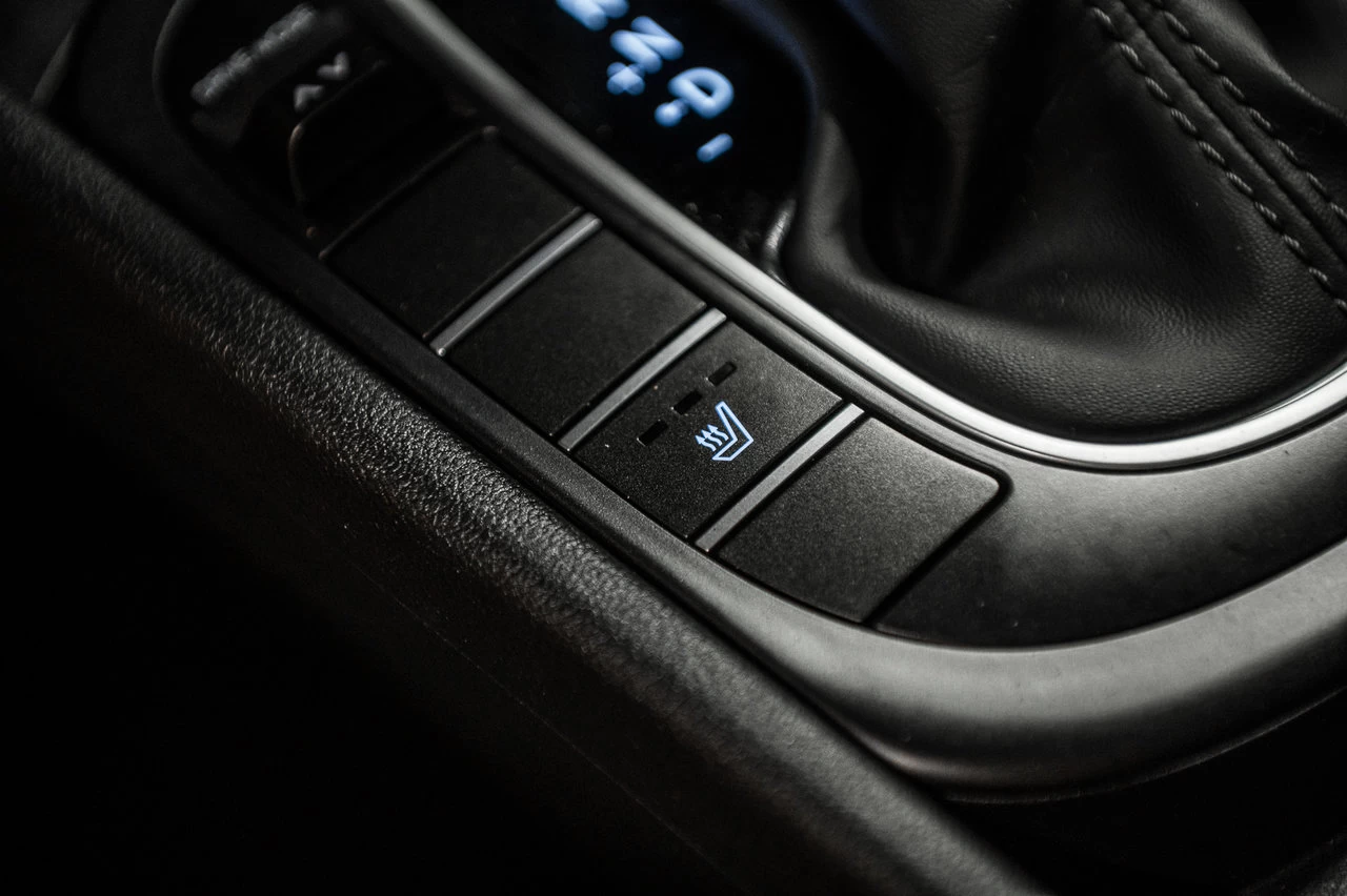2024 Hyundai Kona Essential Main Image