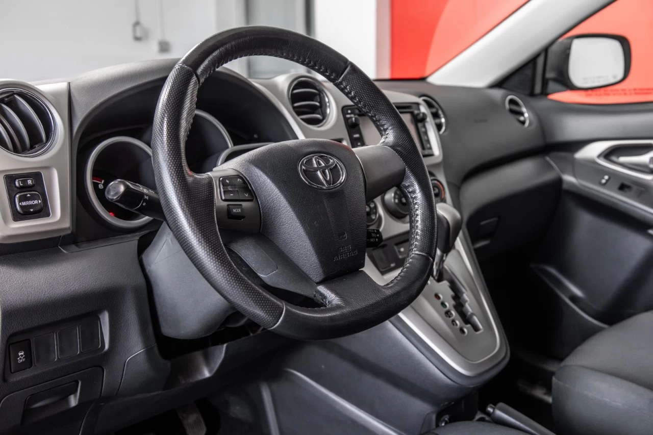 2013 Toyota Matrix Automatique AWD Garantie 1 AN Image principale