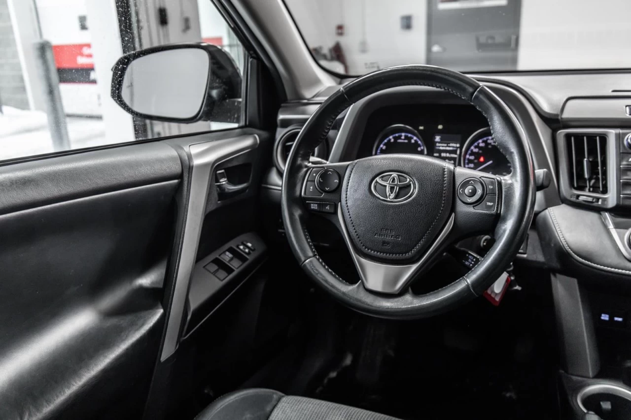 2016 Toyota RAV4 AWD XLE GARANTIE 1 AN Main Image