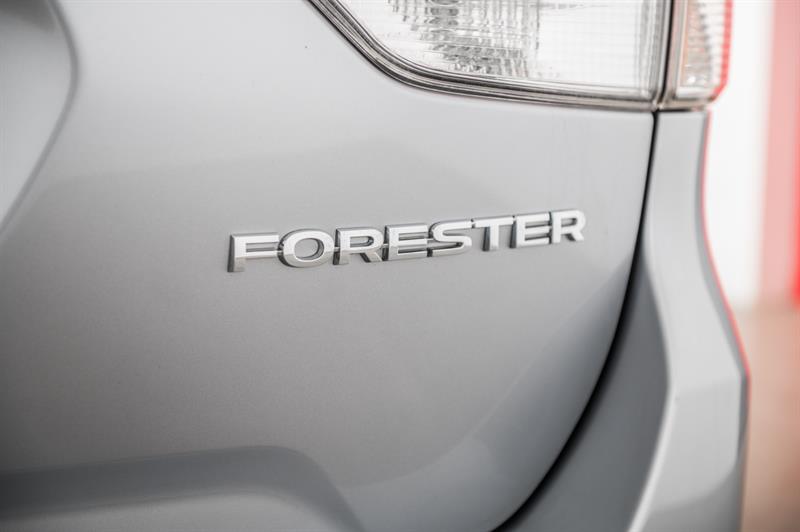 2020 Subaru Forester 2.5i Touring Garantie 1 AN Main Image