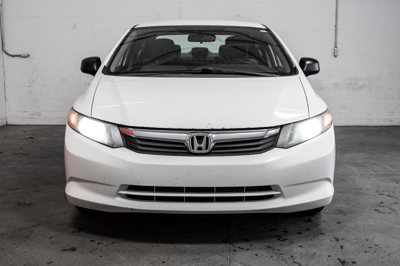 Honda 2012 Civic Sedan Manuelle de base AUBAINE!!!