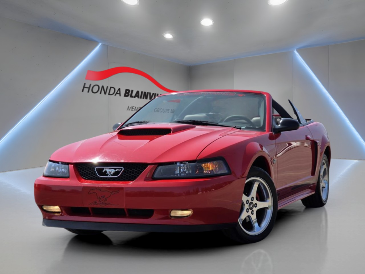 Ford 2003 Mustang 2dr Convertible GT